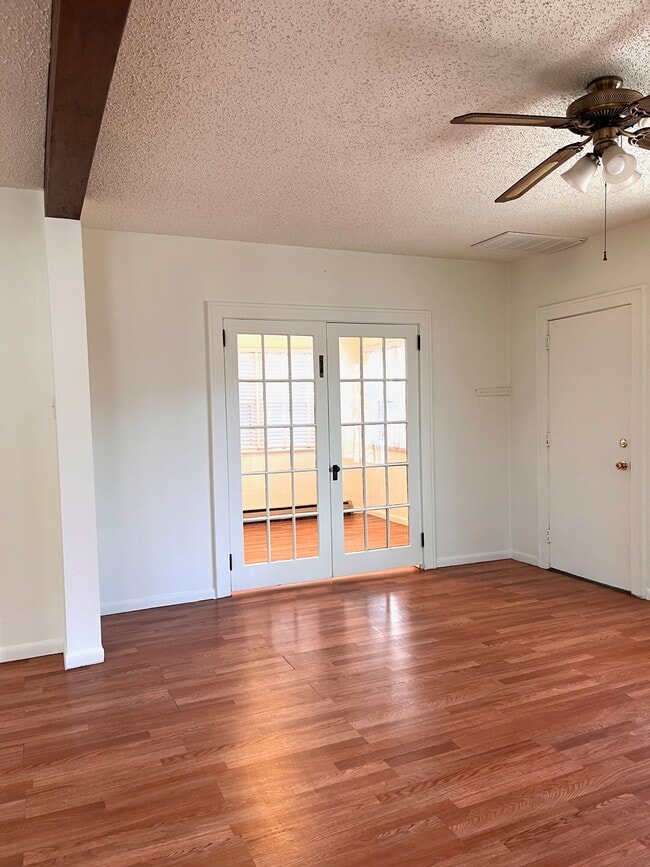 Photo - 1322 Lake Ave