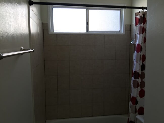 Photo - 742 N Garfield Ave Unit 1