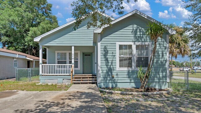 Spacious 3 Bedroom Home with Recent - Image