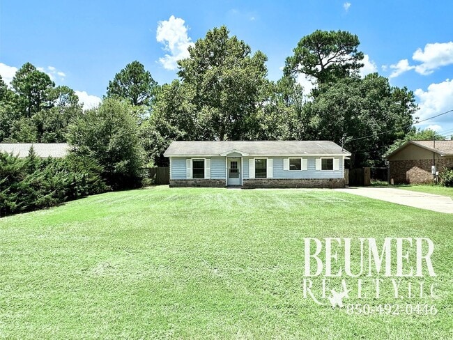 Building Photo - 3br/2ba Home for Rent in West Pensacola