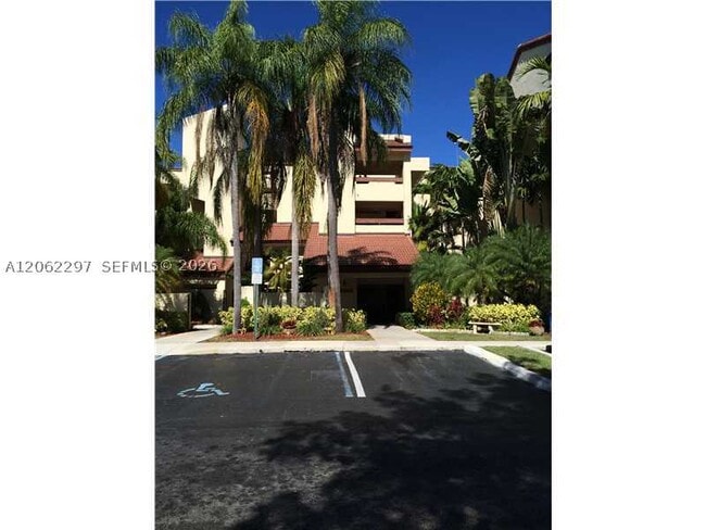 Building Photo - 12455 SW 93rd Terrace Unit 408T