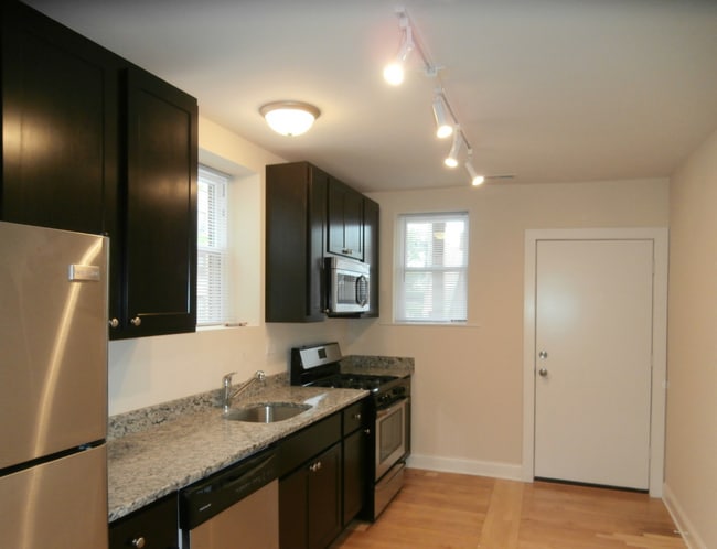 Photo - 2508 W North Shore Ave Unidad 1