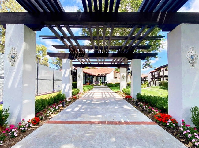 Tres Vidas Apartments