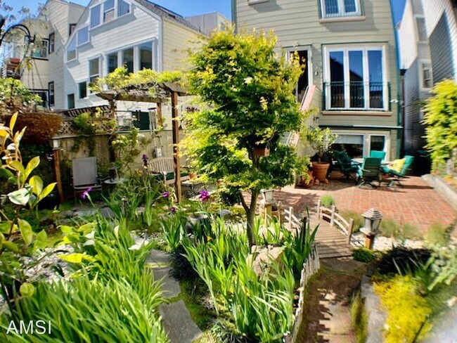 1 br, 1 bath House - 2773 Bush Street Apt. B - 1 br, 1 bath House - 2773 Bush Street Apt. B