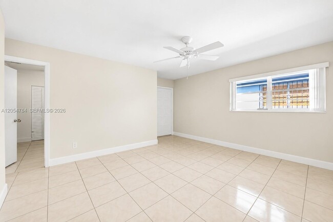 Photo - 3233 SW 25th St Unit 2