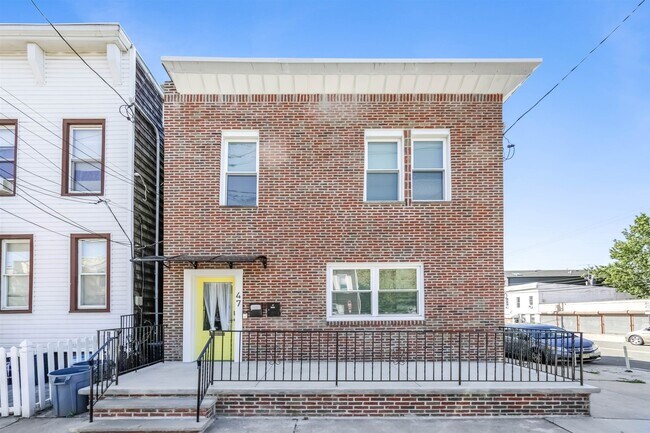 Photo - 47 Carlton Ave Unit 2