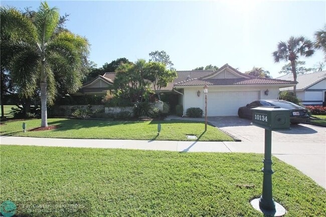 Photo - 10134 Boca Woods Ln House