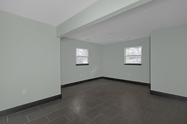 Photo - 2496 Malone Ave