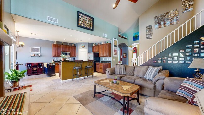 Photo - 8812 S 10th Dr