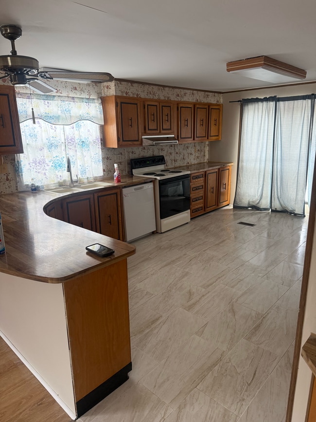 Photo - 14 Clifton Manor Dr