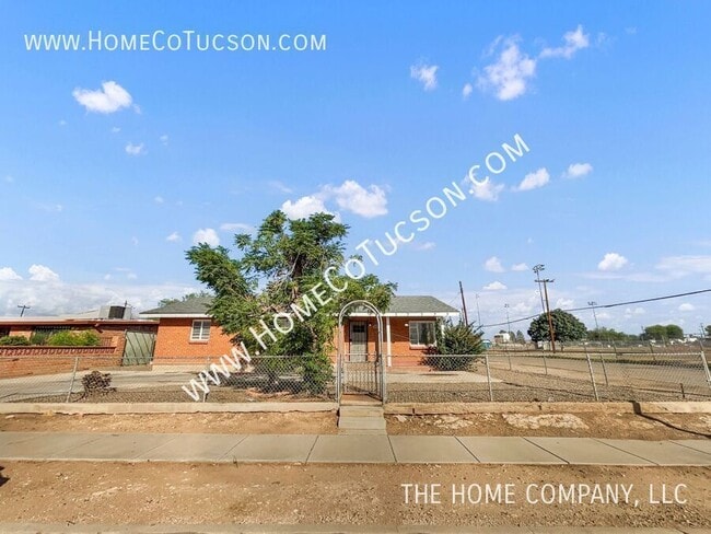 Photo - 1051 S 4th Ave House