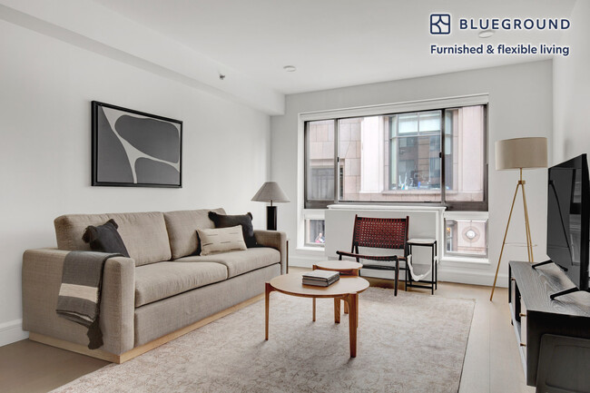 Building Photo - 311 W 50th St Rental