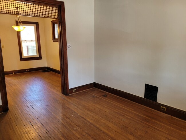 Photo - 425 Park St