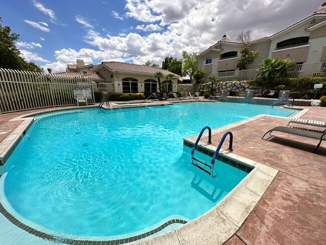 Building Photo - Summerlin Stunner!! Rental