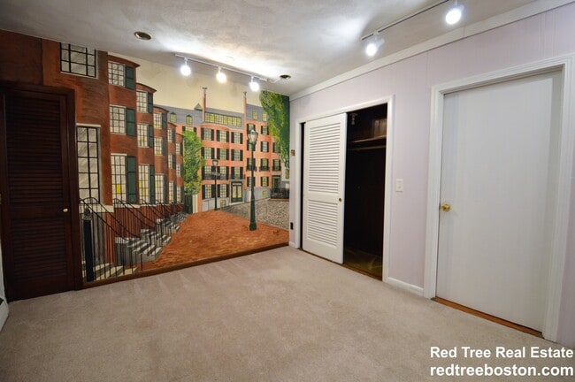 Photo - 252 Tappan St Unit 1