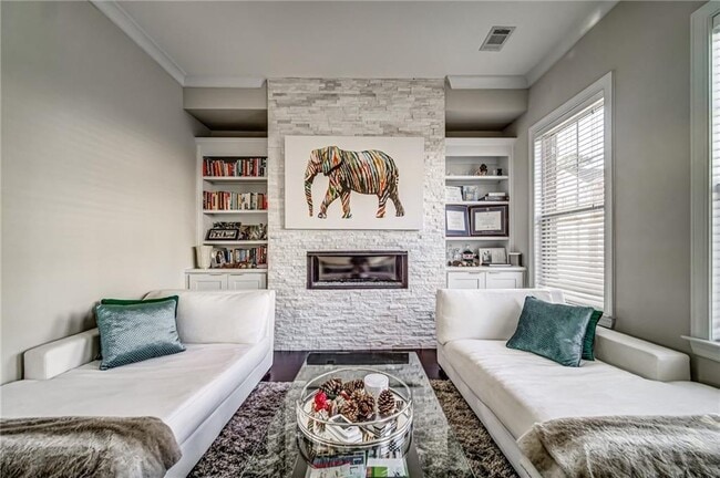 Photo - 1913 Townsend Ct