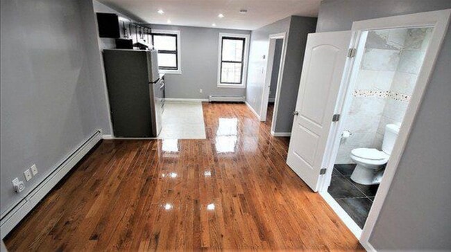 Building Photo - 149 17th St Unit 3