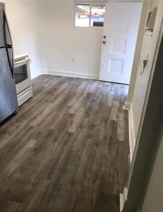 Photo - 6232 62nd Ave N Unidad B