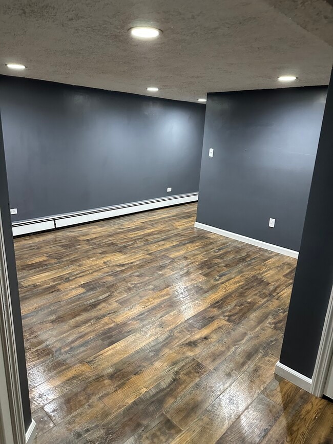 Photo - 522 Bayport Ave Unidad Apartment