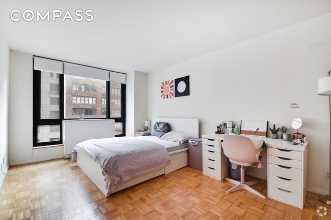 Building Photo - 1 Irving Pl Unit V9D Rental