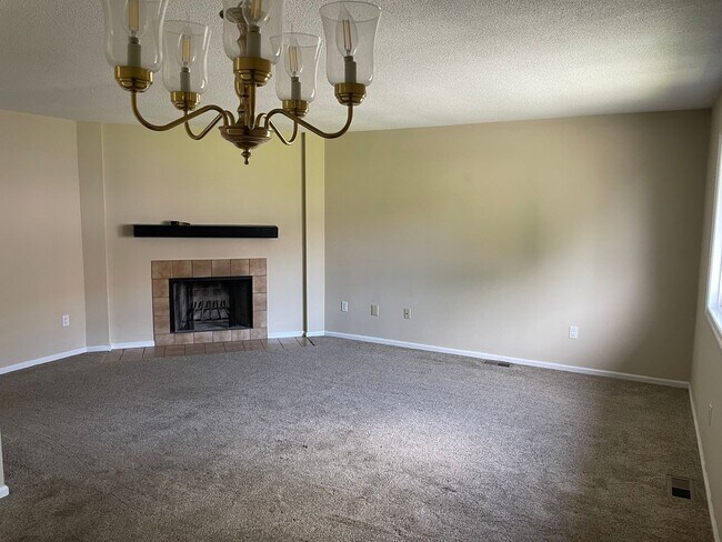 Photo - 2 Bedroom, 1.5 bathroom 2nd Level Condo