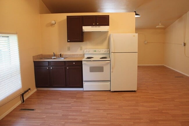 Photo - 1221 1/2 E Lewis St, Livingston MT 59047