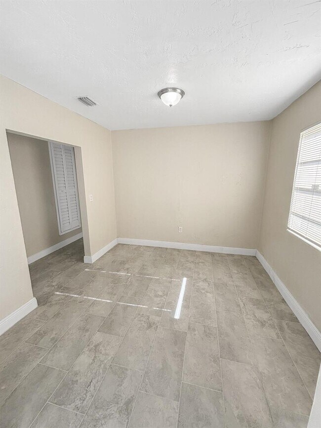 Photo - 3045 NW 68th St