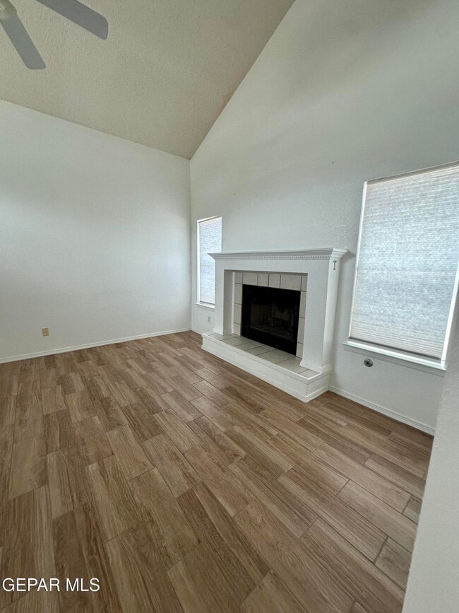 Photo - 1340 James Cravens Ct