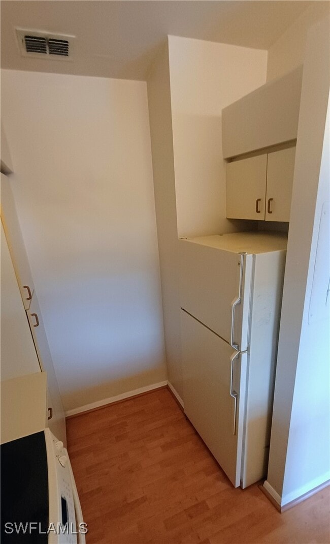 Building Photo - 13247 Whitehaven Ln Unit 705
