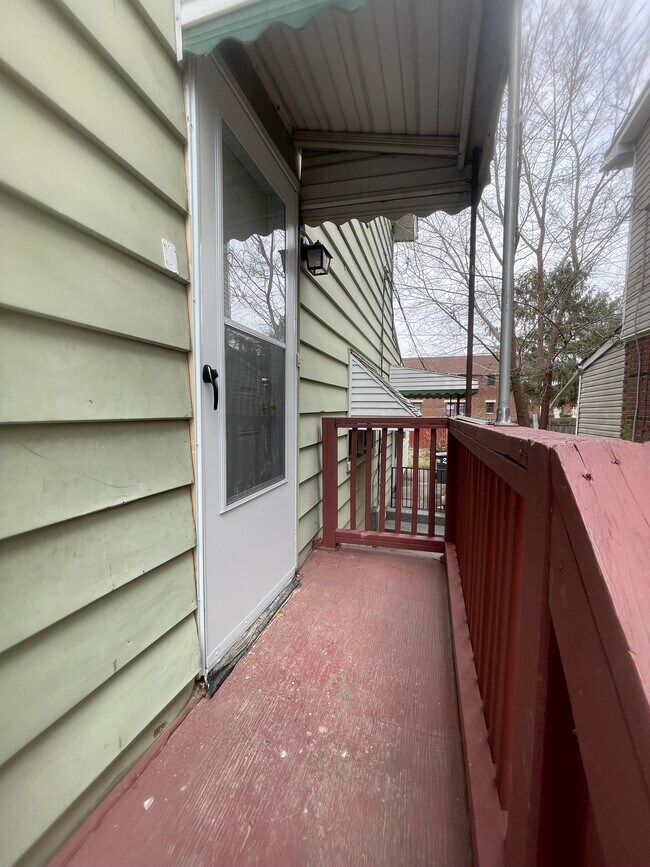 Photo - 206 Woodlawn Ave Unidad 2