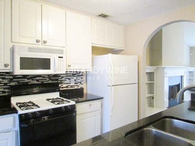 Photo - 3686 Hudson Way