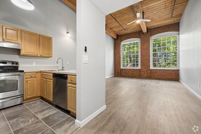 1BR, 1BA - 815SF - Kitchen and Living Room