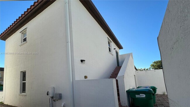 Photo - 17170 SW 93rd St Unit 0