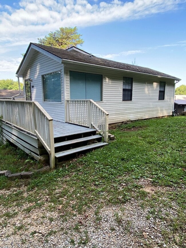 Photo - 912 -914 N Church St Unit 914 NCS