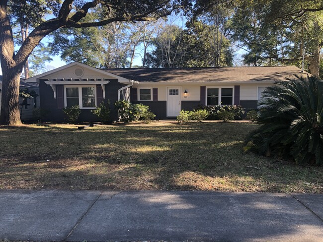 Photo - 217 S Hollywood Dr House