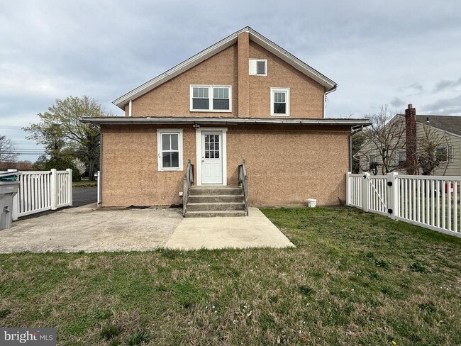 Photo - 1036 S Spring Rd