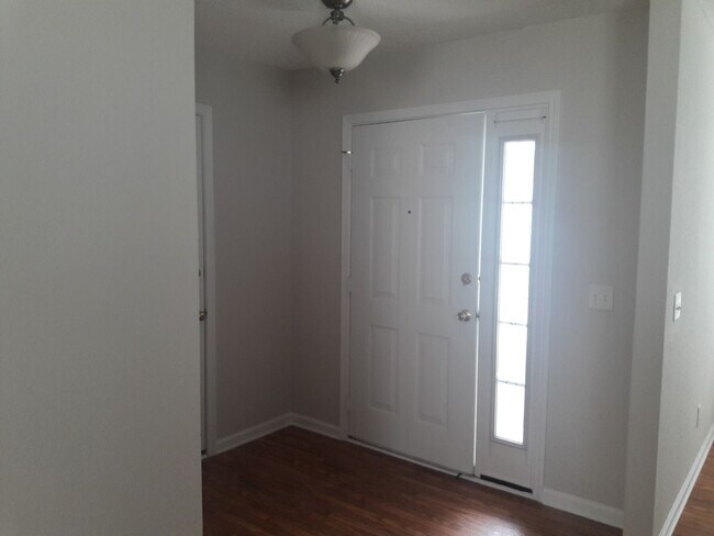 Photo - 25 Halyard Dr