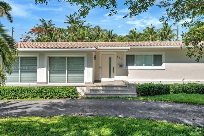 Building Photo - 8501 SW 54th Ct Rental