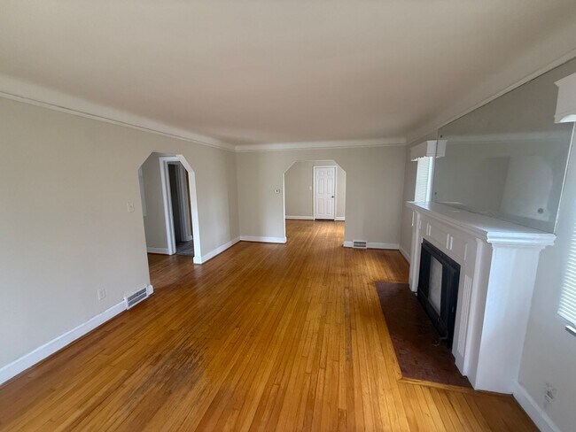 Photo - 12847 Maiden St Unit 1 (Lower)