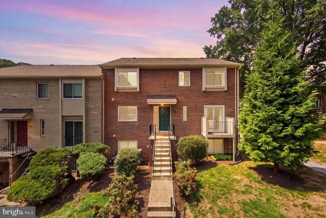 6822 Perry Penney Dr
