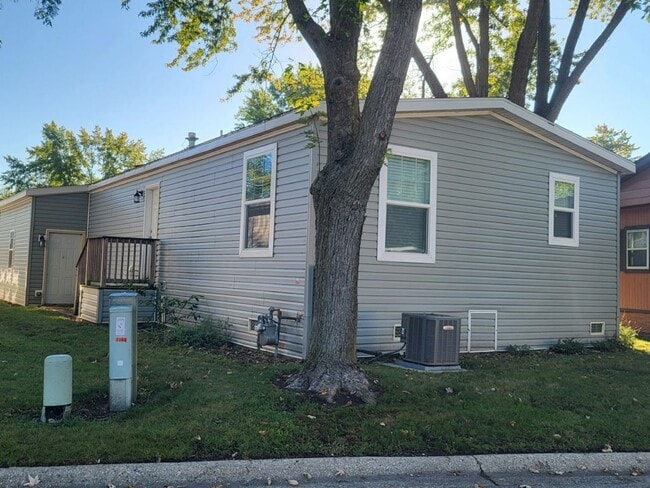 Photo - 1166 Country Club Rd