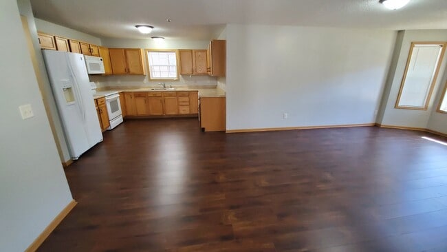 Building Photo - 2227 5th Ave S Unit 201