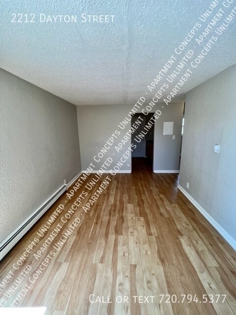 Photo - 2212 Dayton St