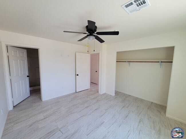 Photo - 933 Rockwood Ave Unit 1