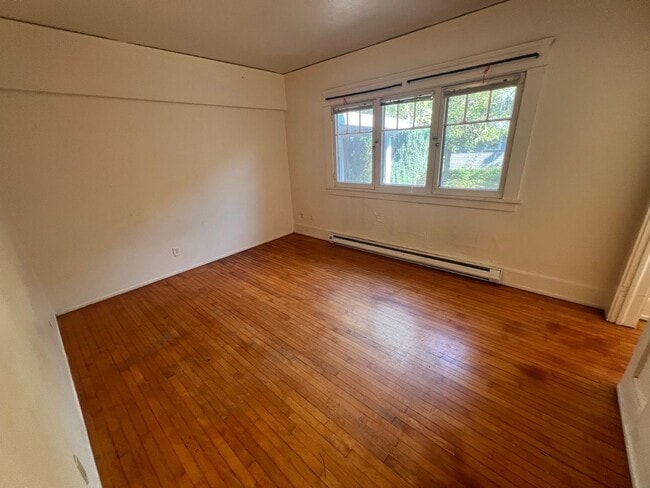 Photo - 1287 Washington St