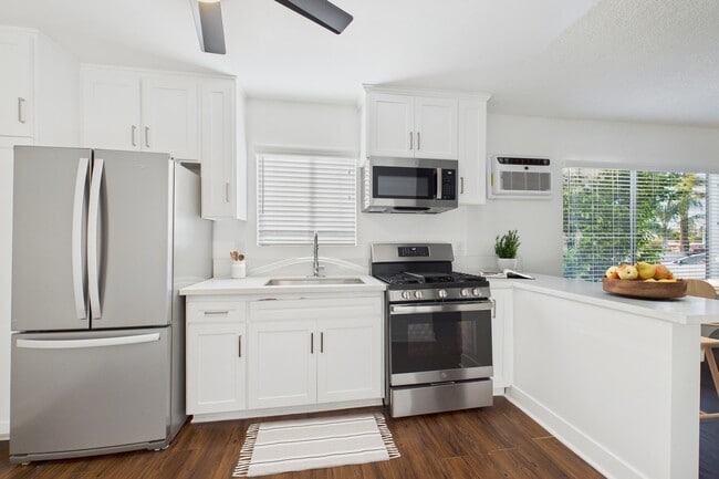 Photo - Terraces at Tarzana