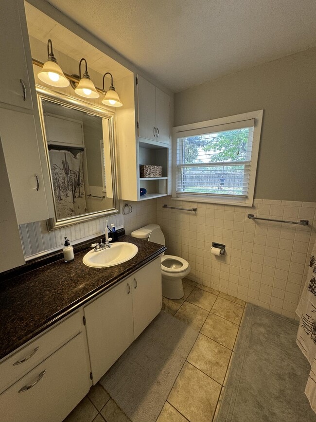 Photo - 2518 32nd St