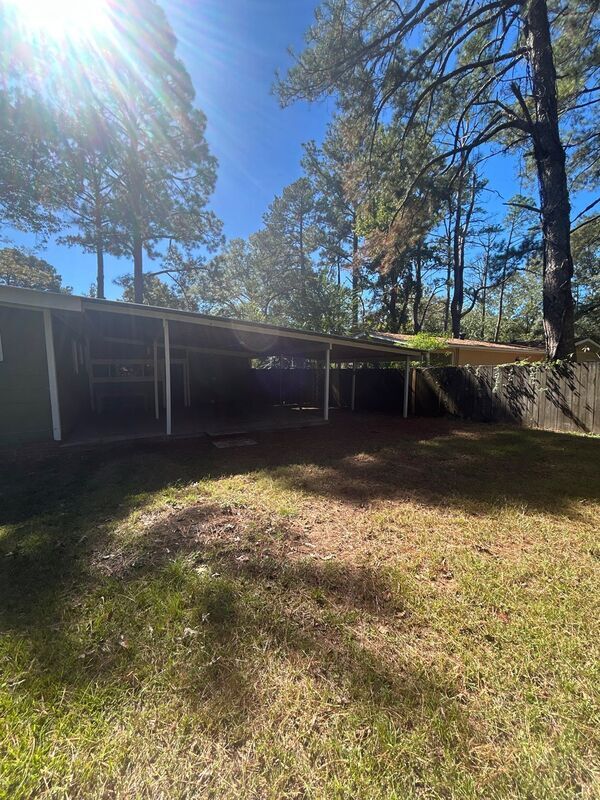 Photo - 1618 Kentwood Dr