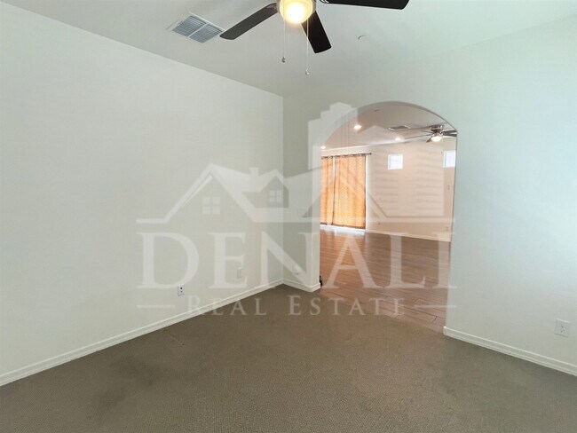 Photo - 29400 N 122nd Glen