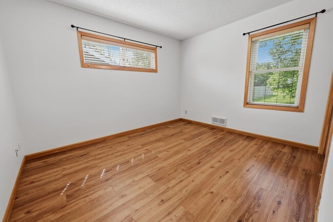 Photo - 3 Bedroom 1 Bath Home in St. Joseph!